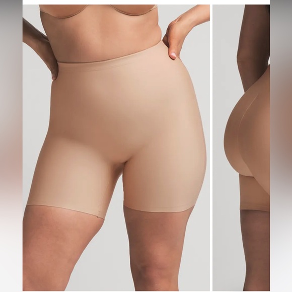 SKIMS butt pad midthigh shorts - Picture 4 of 5